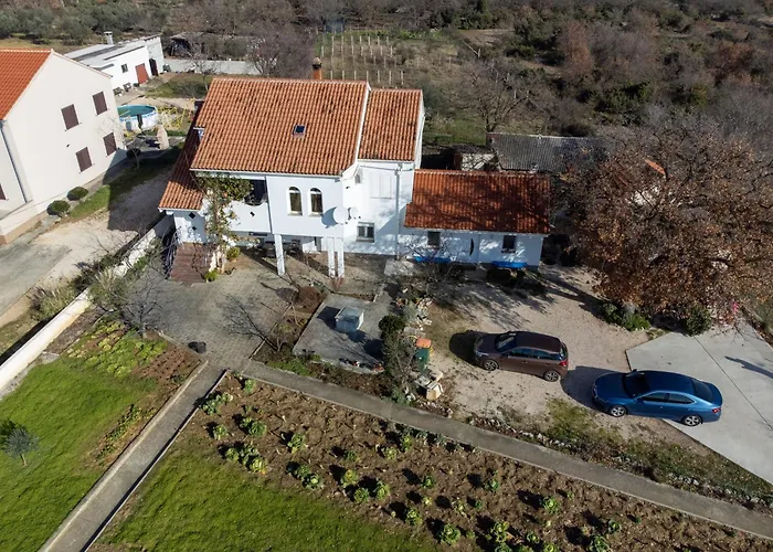 With A Parking Space Poljica, Zadar - 21807 *